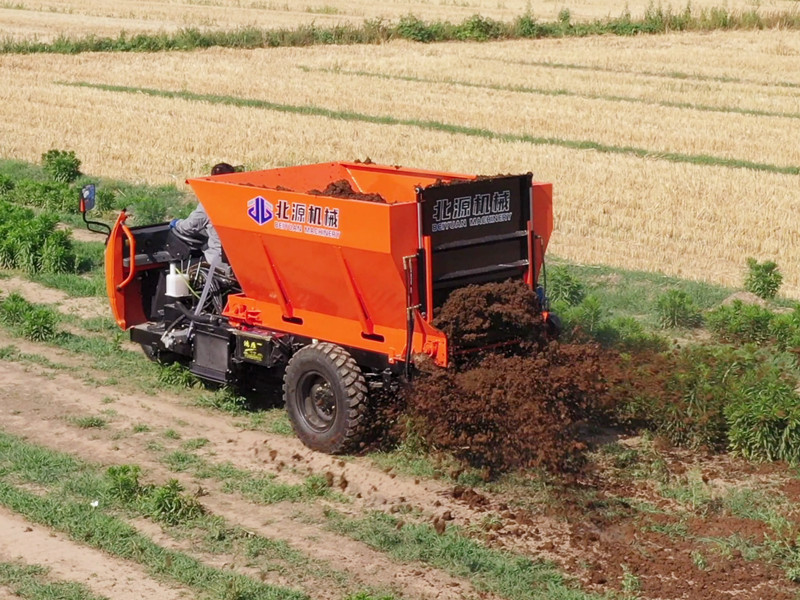 農(nóng)用三輪撒糞車(chē)